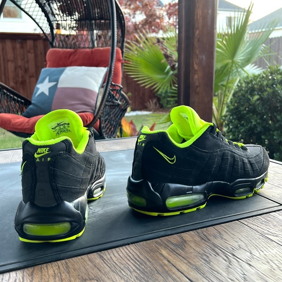 Nike Air Max 95 Black Volt (2012) - Rare - Picture 7 of 14